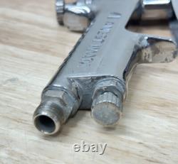 ANEST IWATA LPH400-LV4 Extreme Series HVLP Gravity Feed Spray Gun 400LV 1.5 E