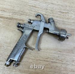 ANEST IWATA LPH400-LV4 Extreme Series HVLP Gravity Feed Spray Gun 400LV 1.5 H