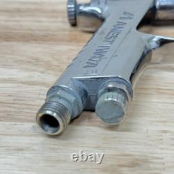 ANEST IWATA LPH400-LV4 Extreme Series HVLP Gravity Feed Spray Gun 400LV 1.6 A