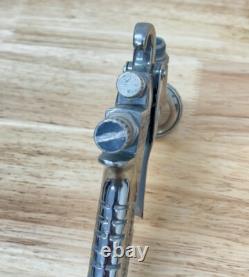 ANEST IWATA LPH400-LV4 Extreme Series HVLP Gravity Feed Spray Gun 400LV 1.6 A