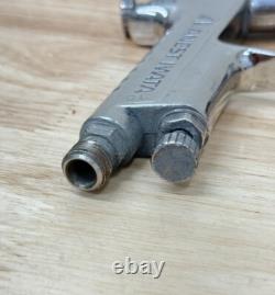 ANEST IWATA LPH400-LV4 Extreme Series HVLP Gravity Feed Spray Gun 400LV 1.6 D