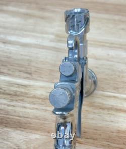 ANEST IWATA LPH400-LV4 Extreme Series HVLP Gravity Feed Spray Gun 400LV 1.6 D