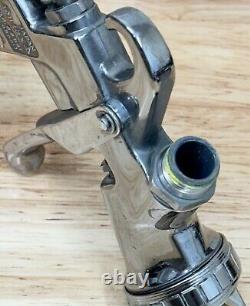 ANEST IWATA LPH400-LV4 Extreme Series HVLP Gravity Feed Spray Gun 400LV 1.6 E
