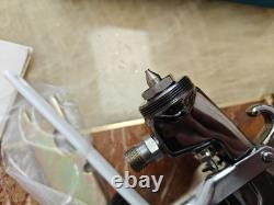 Anest Iwata LPH-100-122P Pressure Feed HVLP Spray Gun New Old Stock