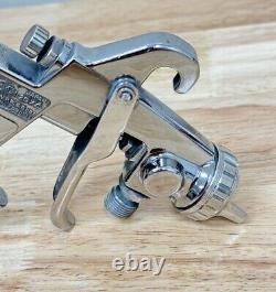 Anest Iwata LPH-200 -G2 HVLP PRESSURE Feed Spray Paint Gun 200LV 1.2 H