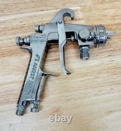 Anest Iwata LPH-200 -G2 HVLP PRESSURE Feed Spray Paint Gun L200 1.2 C4