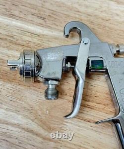 Anest Iwata LPH-200 -G2 HVLP PRESSURE Feed Spray Paint Gun L200 1.2 D1