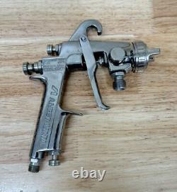 Anest Iwata LPH-200 -G2 HVLP PRESSURE Feed Spray Paint Gun L200 1.2 D2