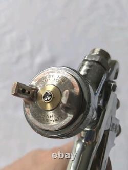 Anest Iwata LPH-400, LV4 HVLP Professional Spray Gun. 1.3mm
