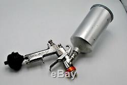 Anest Iwata LPH-400 LVX HVLP Basecoat Paint Gun 1000cc Cup & DeVilbiss Filter