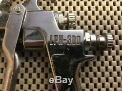 Anest Iwata Lph-300 Lph-100-lv4 Hvlp Lightweight Pneumatic Paint Spray Gun