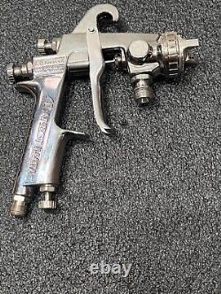 Anest Iwata Spray Gun LPH-200 HVLP 1.2