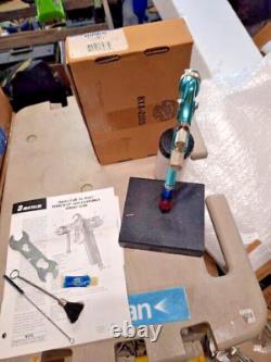 Binks Cub SL HVLP 7011-3602-3 Spray Gun with Composite 8oz Siphon Cup