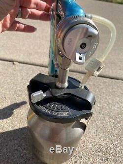 Binks MACH 1 HVLP BBR 95P Spray Gun With Quart Paint Sprayer Pressure Cup