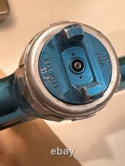Binks Trophy Gravity Feed HVLP Spray Gun