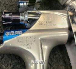 DeVilbiss DV1-B Plus Basecoat (1.4 tip) Digital HVLP Spray Paint Gun NICE