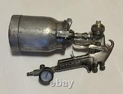 DeVilbiss GTi HVLP Paint Spray Gun Air Sprayer & Sharpe 450 Suction Cup Hopper