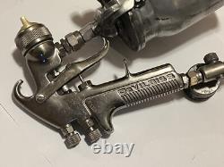 DeVilbiss GTi HVLP Paint Spray Gun Air Sprayer & Sharpe 450 Suction Cup Hopper