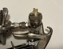 DeVilbiss GTi HVLP Paint Spray Gun Air Sprayer & Sharpe 450 Suction Cup Hopper
