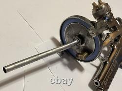 DeVilbiss GTi HVLP Paint Spray Gun Air Sprayer & Sharpe 450 Suction Cup Hopper