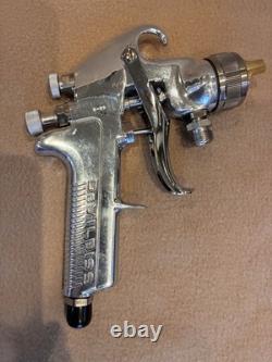DeVilbiss JGHV-531 HVLP Pressure Feed Spray Gun with Box Manuals Near Mint