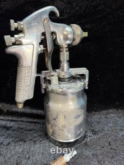 Devilbiss Jghv 531 Pressure Feed Hvlp Gun Comes With Multiple Air Caps