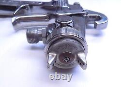 Lightly Used Anest Iwata LPH-200 HVLP Spray Gun