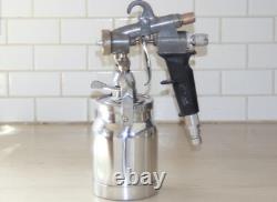 Refurbished Titan Capspray Maxum II HVLP Spray Gun with a New Cup Assembly