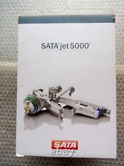 SATAjet 5000 B HVLP spray gun with 0.6 l QCC plas. Reusable cup w. Swivel joint