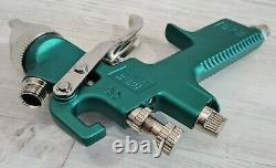 Sata Satajet NR 95 1.5 HVLP spraygun with a brand new spray gun cup / pot