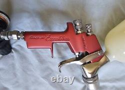 Snap On Excalibur HVLP H. O. Gravity Feed Spray gun Red USA Made