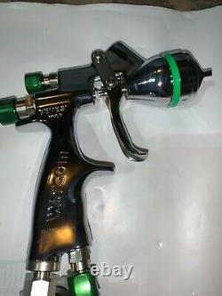 Walcom HVLP Genesi 1.2 spray gun with repair kit, case, Gauge & Reg, & Alum. Cup