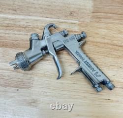 ANEST IWATA LPH400-LV4 Série Extreme Pistolet à Peinture HVLP à Gravité 400LV 1.6 G