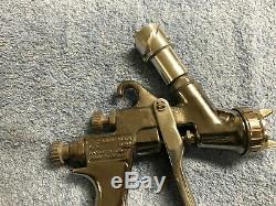 Anest Iwata Lph-300 (lph-101-lv4 Hvlp) Pistolet 1.6 Pointe