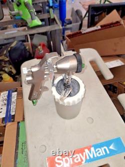 Pistolet HVLP 3M / Accuspray en métal modèle 19 avec godet de pression 94-057