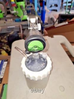 Pistolet HVLP 3M / Accuspray en métal modèle 19 avec godet de pression 94-057