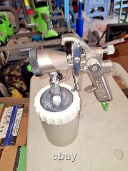 Pistolet HVLP 3M / Accuspray en métal modèle 19 avec godet de pression 94-057