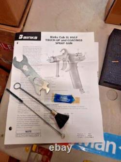 Pistolet à peinture Binks Cub SL HVLP 7011-3602-3 avec godet siphon composite de 8 oz