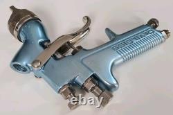 Pistolet à peinture Devilbiss GTI W 1.4 avec capot d'air 115 HVLP et godet / pot de pistolet neuf.