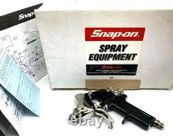 Pistolet à peinture à air Snap On Tools BF700 HVLP noir avec alimentation gravitaire et boîte Saber II