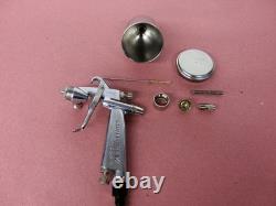 Pistolet de pulvérisation ANEST Iwata LPH-50 1.0 Comme Neuf HVLP avec godet Pistolet de pulvérisation ANEST Iwata LPH-50 1.0 Comme Neuf HVLP avec godet