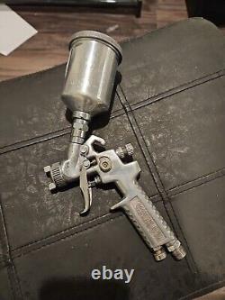 Pistolet de pulvérisation HVLP de peinture Matco Tools avec réservoir en parfait état