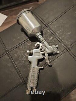 Pistolet de pulvérisation HVLP de peinture Matco Tools avec réservoir en parfait état