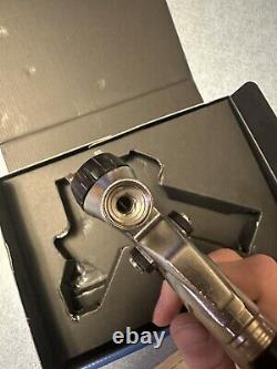Pistolet de pulvérisation Meiji FINER-CORE-15 1,5 mm Centre Cup sans godet alimentation gravitaire