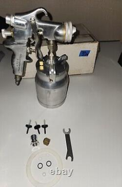 Pistolet pulvérisateur de peinture Apollo HVLP Super AP5110 + Pot sous pression