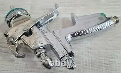 SATA Satajet 3000 B 1.3 Gun De Pulvérisation Hvlp Avec Une Toute Nouvelle Tasse De Pistolet De Pulvérisation / Pot